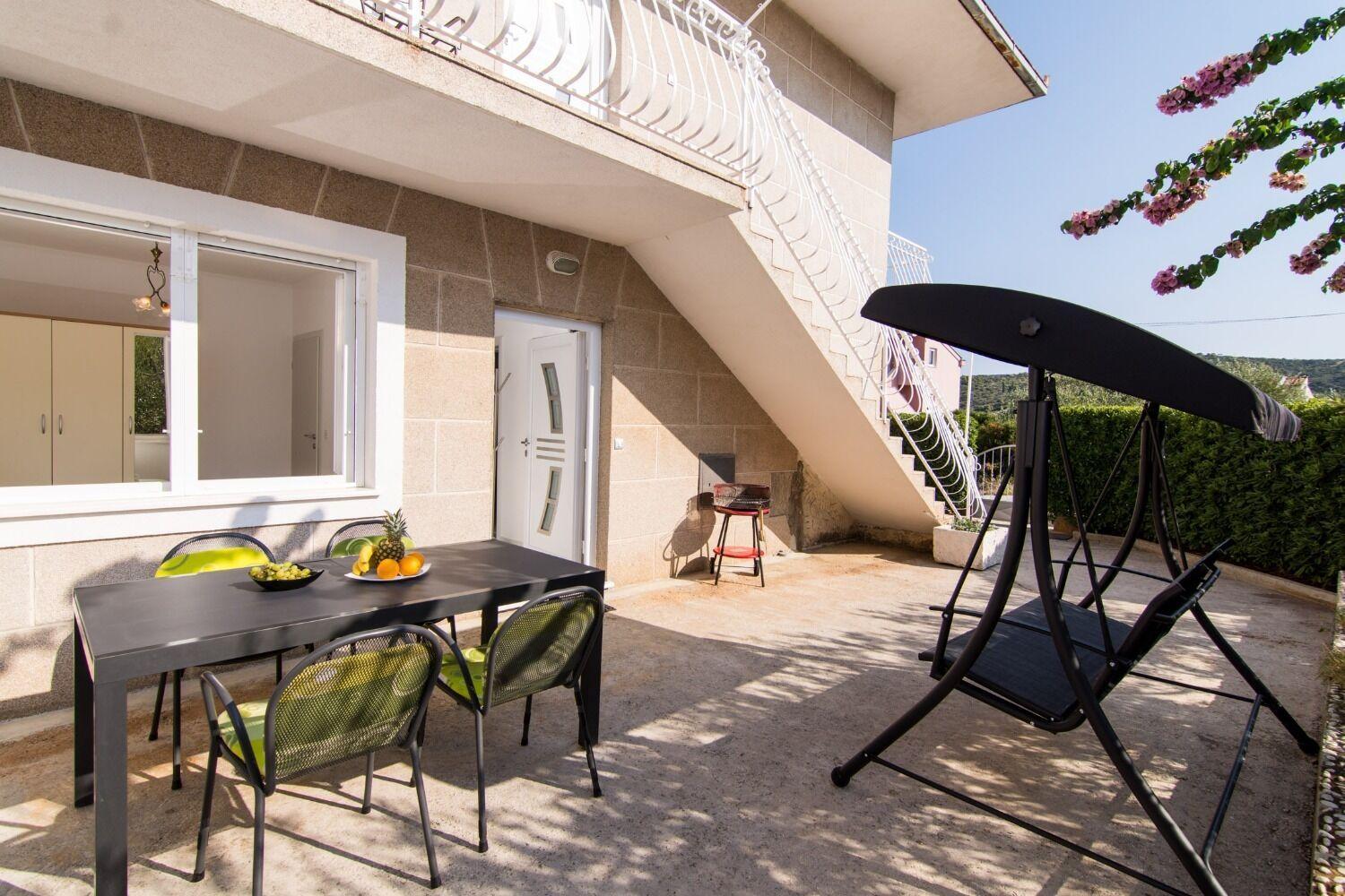 Apartments Ivica - Garden Terrace Slatine Luaran gambar